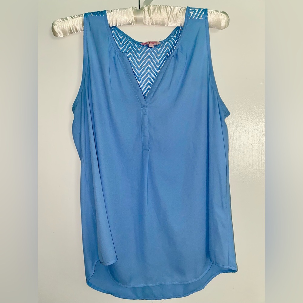Excellent condition, blue candies top.